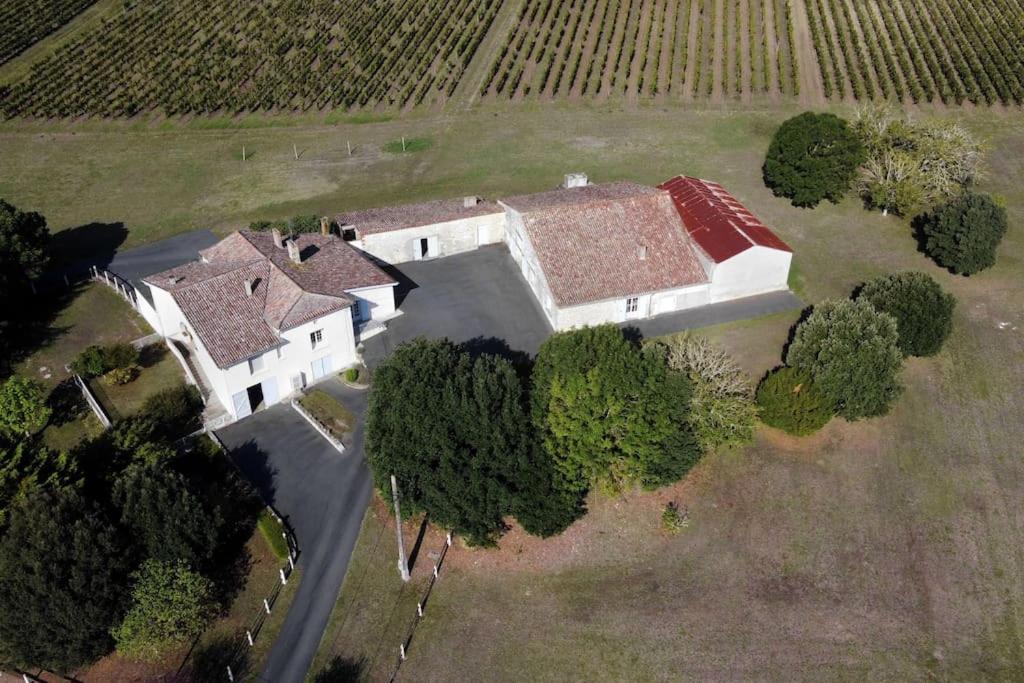 Entre Pierre Et Vigne - Charming Former Winery Farmhouse With Hot Tub & Swimming Pool Monestier  Exterior photo